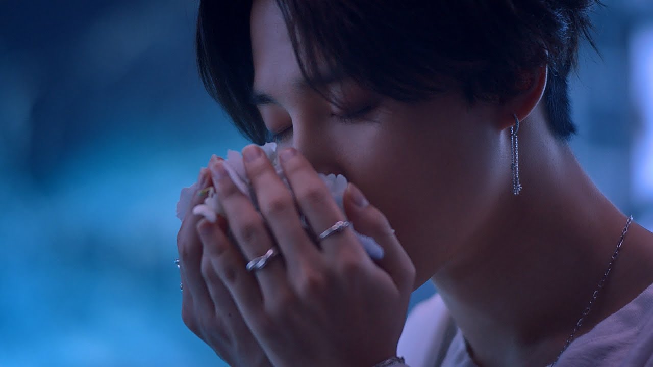 Galaxy x BTS: La Parfumerie: Samsung DeX | Samsung