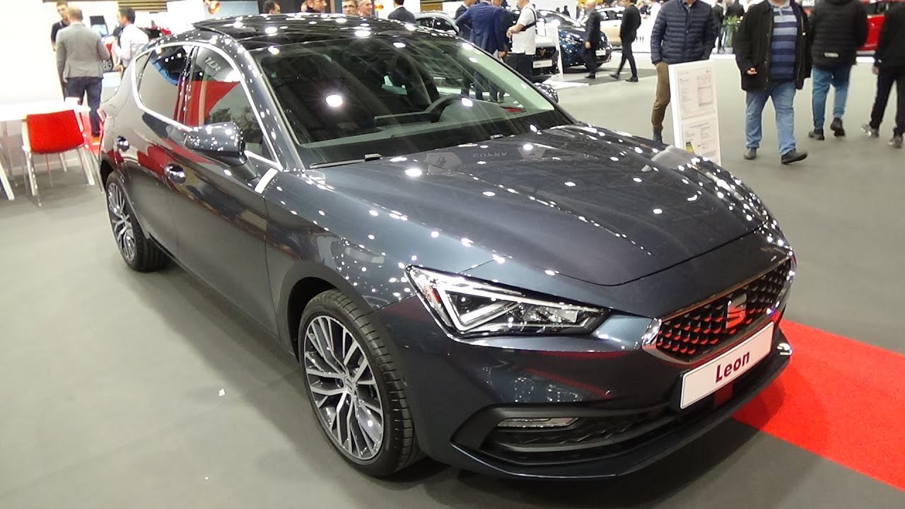 2022 Seat Leon XCellence 1.5 eTSI 150 DSG7 - Exterior and Interior - Salon Automobile Lyon
