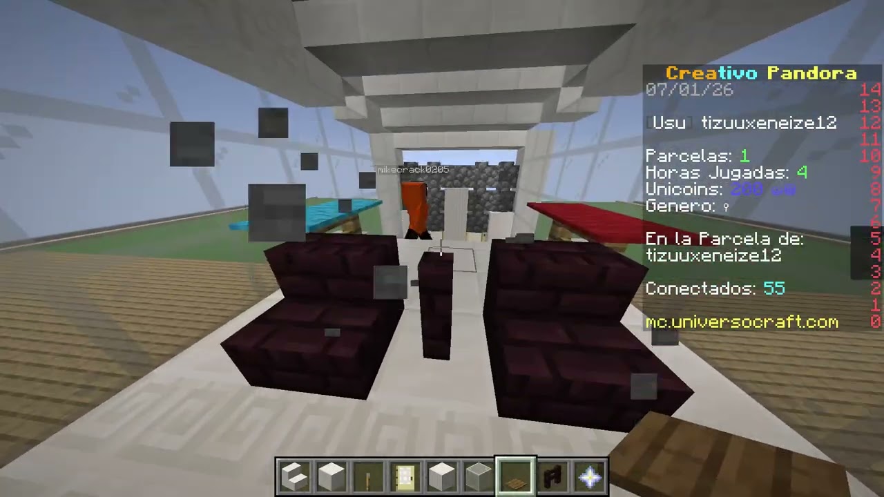 Con el Mikecrack0205 haciendo la base para el pvp (Liga de Pvp en creativo)