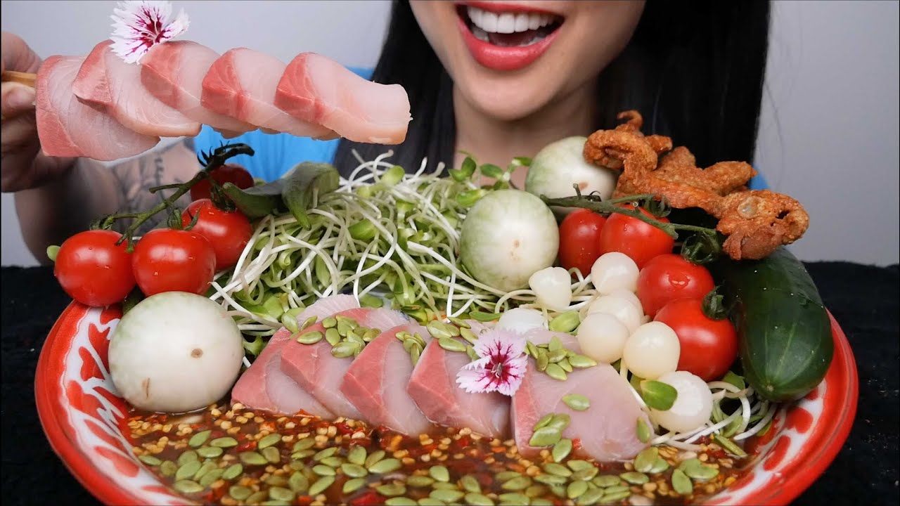 HAMACHI WITH THAI SPICY SALAD SAUCE + FRESH VEGGIES (ASMR EATING SOUNDS) LIGHT WHISPERS | SAS-ASMR