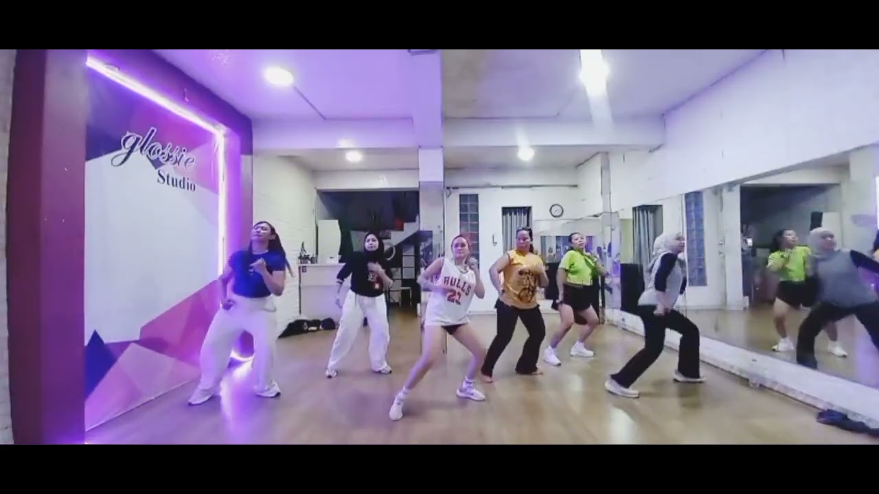Que papi - liquid Silva x Joana /Dance fitnes / choreo by Christy/ studio glossie