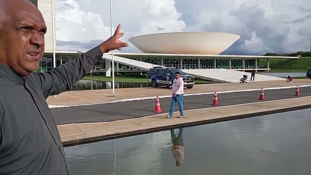 A PRAÇA DOS TRÊS PODERES EM BRASÍLIA!! #brasilia 