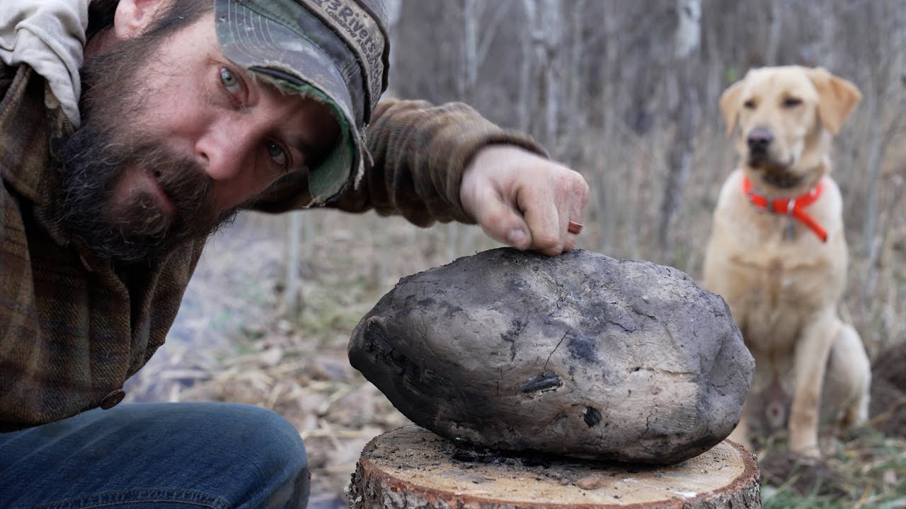 See what's INSIDE!  Bushcraft Cooking | Primitive Clay Baking