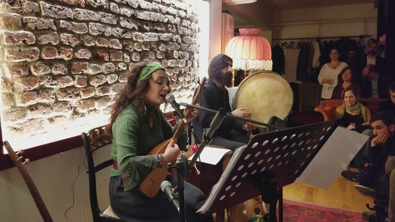 Özlem Taner - Ben de Bu Yayladan Şaha Giderim