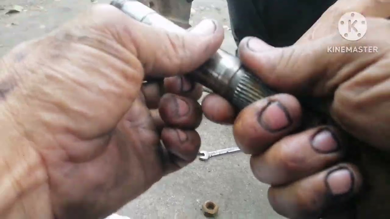 MITSUBISHI L300 FB CENTERPOST REPAIR