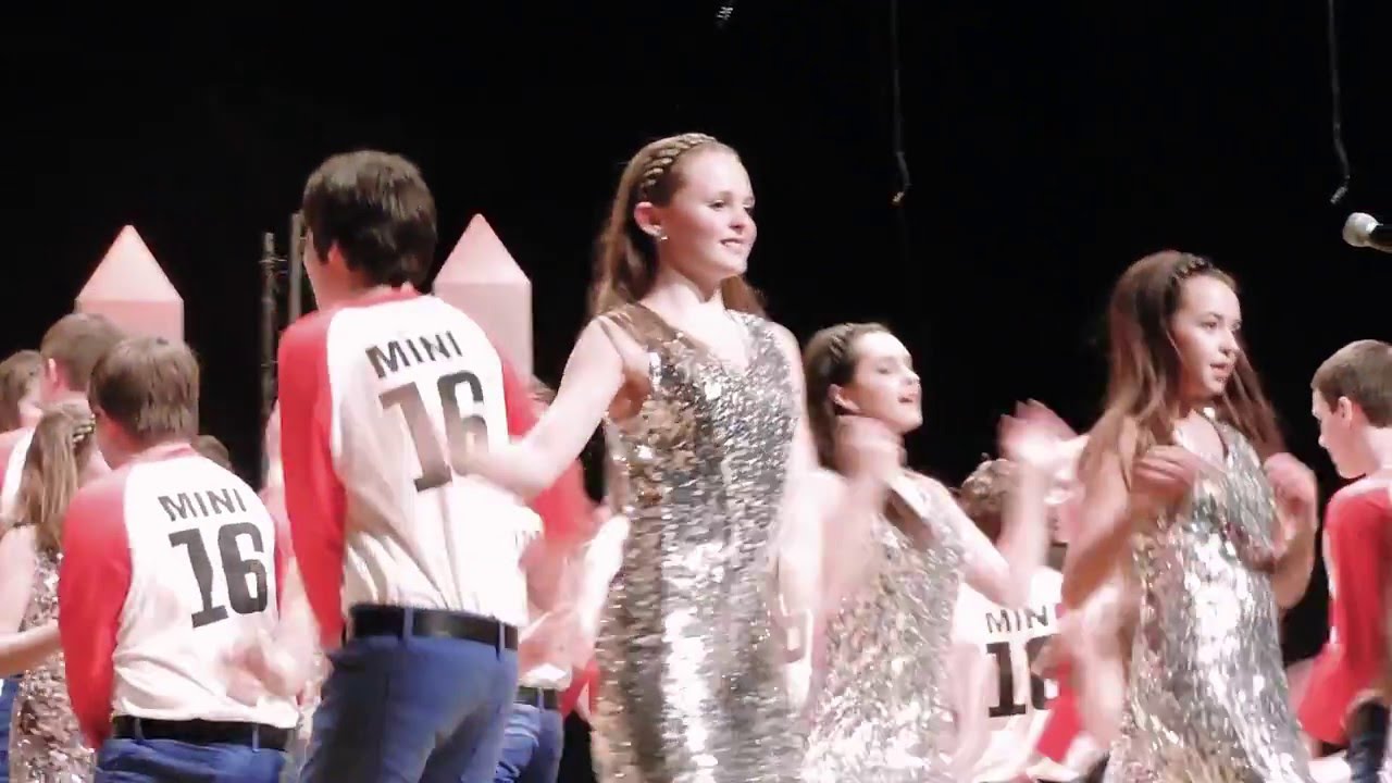 Edgewood Junior High Show Choir End of Year Video