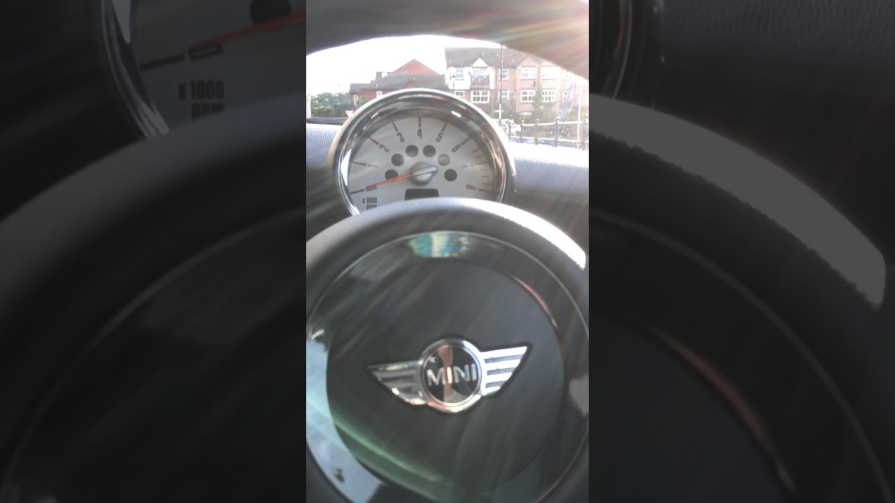 How to fit a dash cam to a 2013 Gen 2 BMW MINI R56