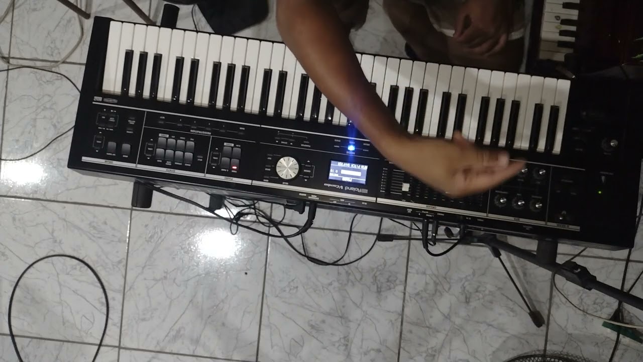 COMO MELHORAR OS TIMBRES DO V-PIANO NO ROLAND VR-09B VR-730 ?SUPER MACETES NO FALSO ESTÉREO