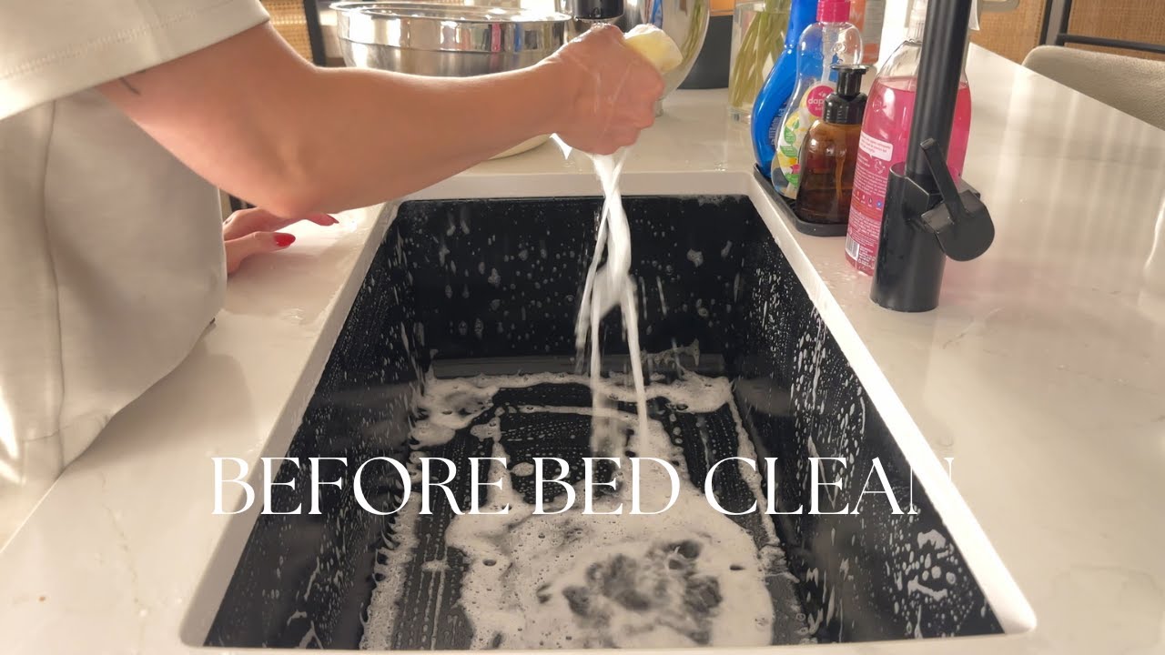 Late-Night Kitchen Reset 🌙 | Relaxing Clean With Me (Soft Music)