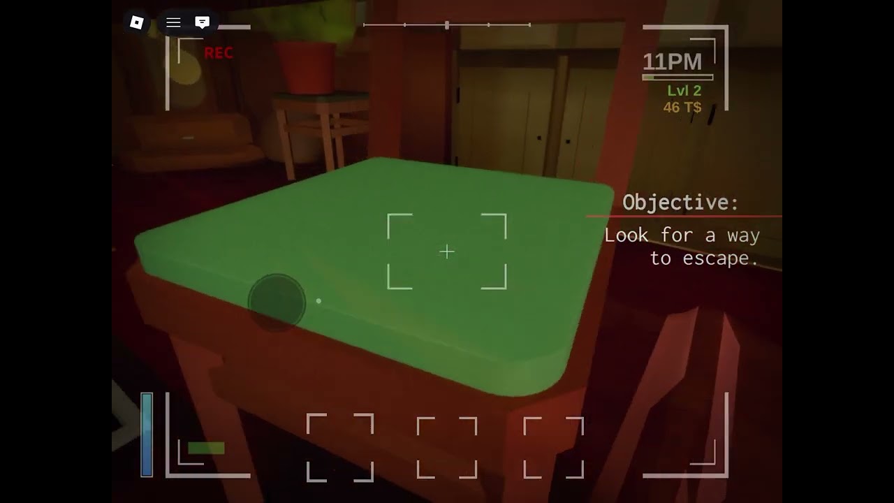 spider spy plays a horror game