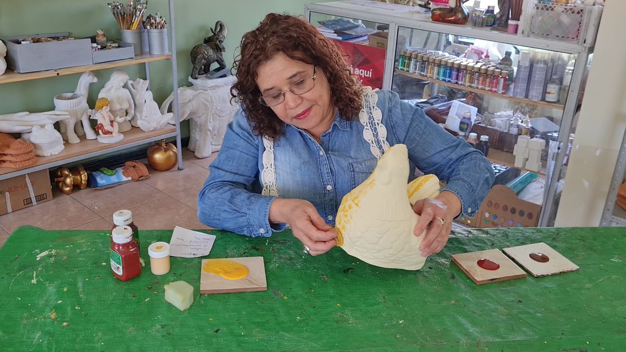 PINTAREMOS UNA GALLINITA CON TECNICA MEXICANA. (CERAMICA MARIA ELENA)