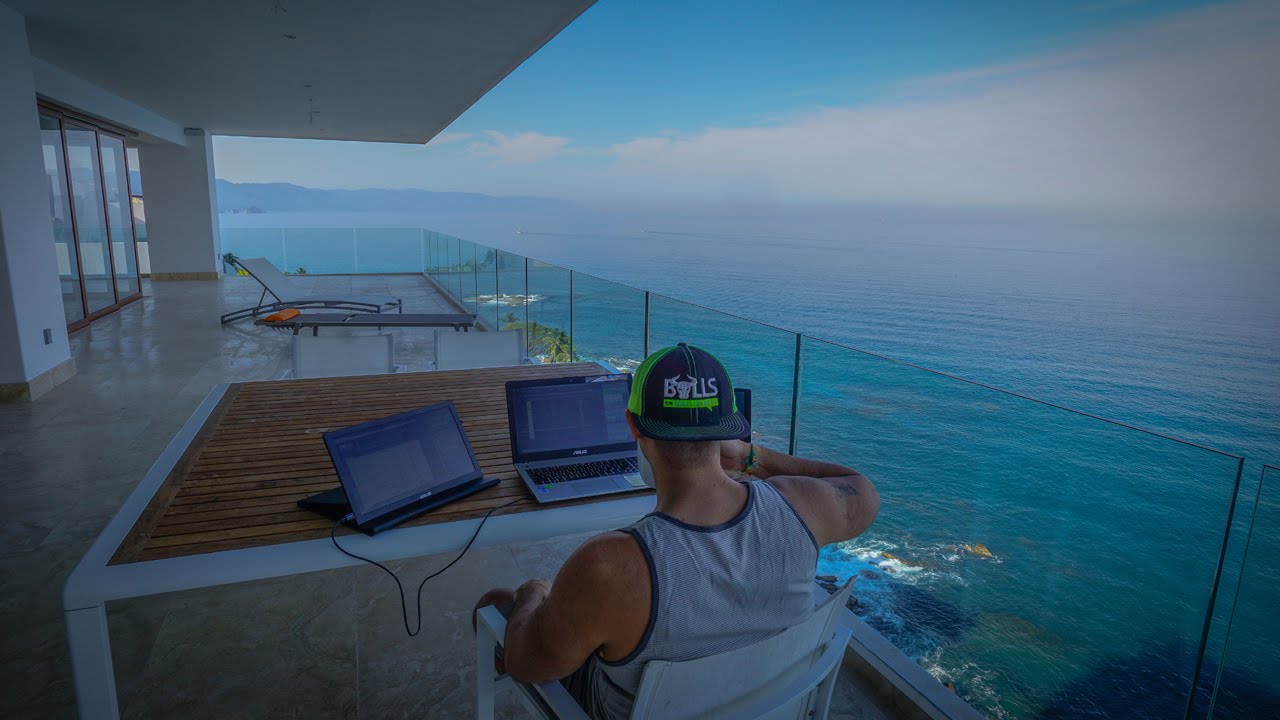 Living A Nomadic Lifestyle Trading And Building A Business From Costa Rica