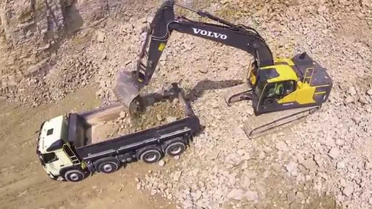 Volvo EC220E Crawler Excavator Promotional Video
