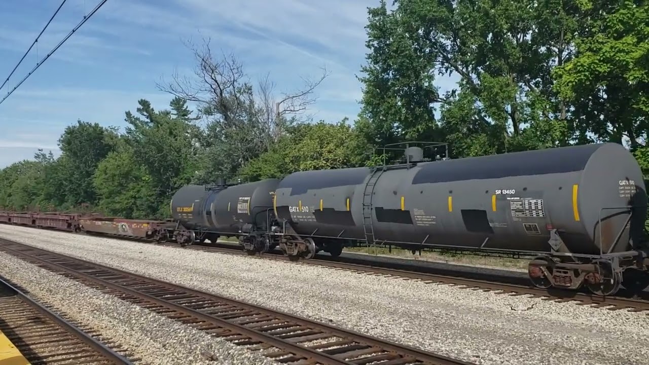 Trainspotting Olympia Fields on the Aug 29th 2025 and seeing cool stuff!