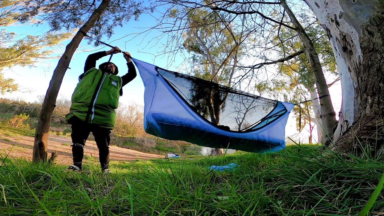 ACAMPANDO SOLO, 