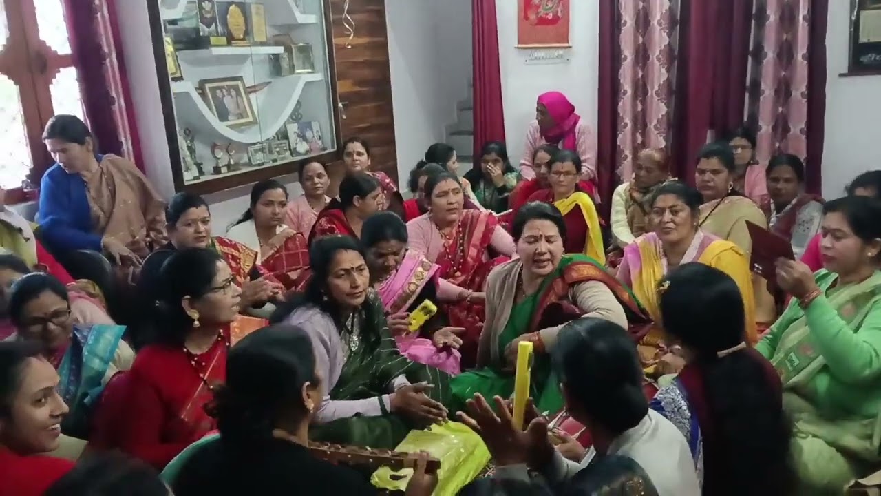 Namkaran 🤟#geetsangeetbhajan #reelsvideo#viralpost#trendingreels #bindass#uttrakhandi ♥️