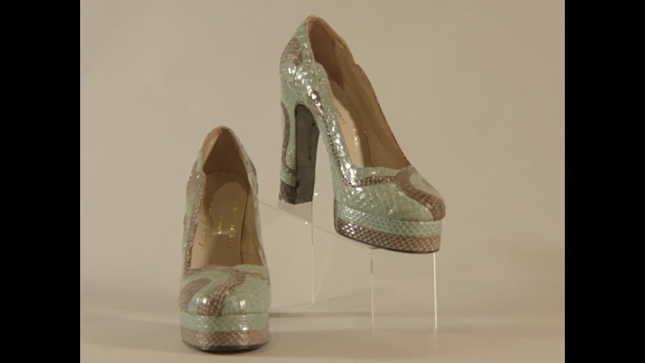 Platform shoes - a short film