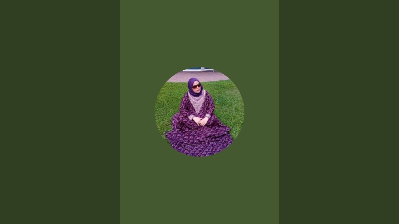 Razia's kitchen and daily life.  is live