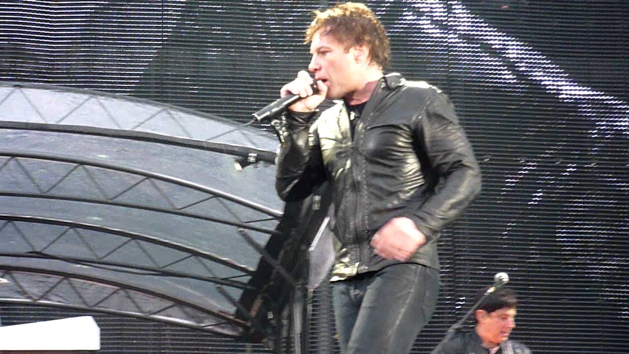 Bon Jovi-Love's The Only Rule 17.6.2011