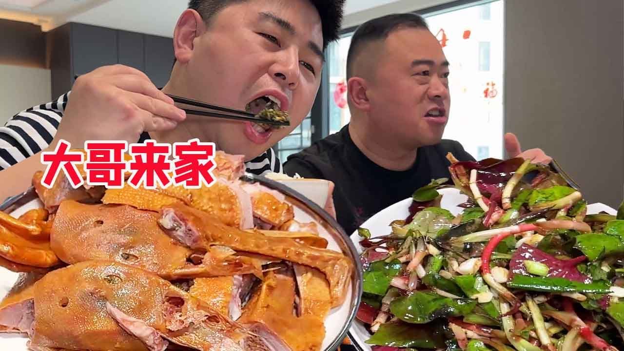 【超小厨】大哥来家接母亲去重庆，老公偷懒不做饭，桌上唯一的荤菜竟然是凉菜！