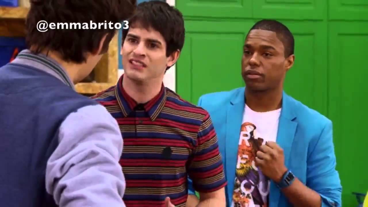 Violetta 3 - León se entera que los chicos sabían la verdad de Roxy (03x41)