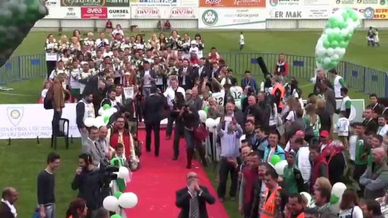 Şampiyon Manisa Büyükşehir Belediyespor
