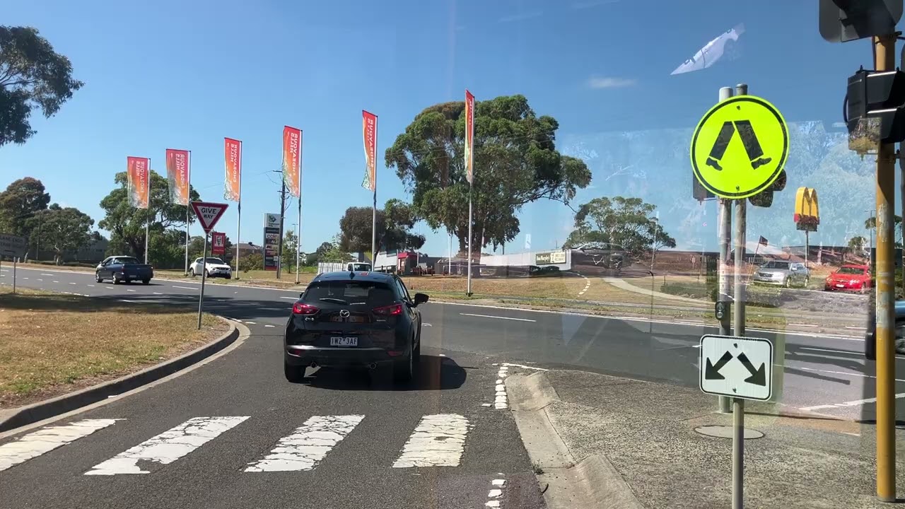 Ventura Bus Route 843 From Endeavour Hills ￼ To Dandenong Station Part 2