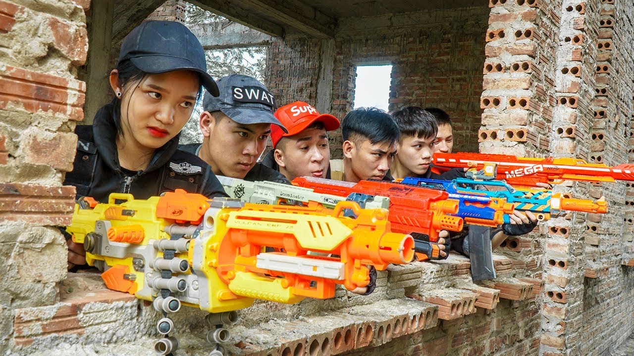 Banana TV : Police Patrol Ultimate Squad Skill Nerf Guns Fight High-tech Crime NERF WAR Last Mission