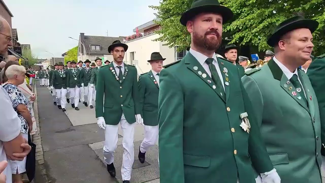 Schützenfest 2024 Wevelinghoven – Sonntag, 18. August: Kirchgang, Jubiläumsfestumzug & Showband