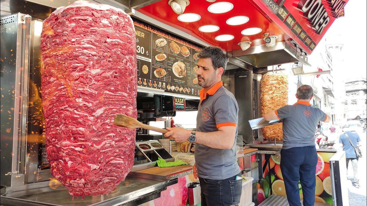 In Turkey, You Can Eat Meat Literally Everywhere! Two-meter Doners And More!