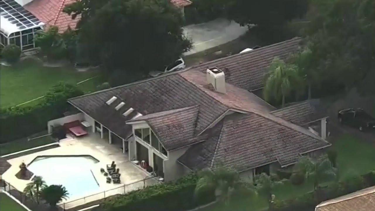 2 men killed, woman injured in baseball bat attack at Windermere home, police say