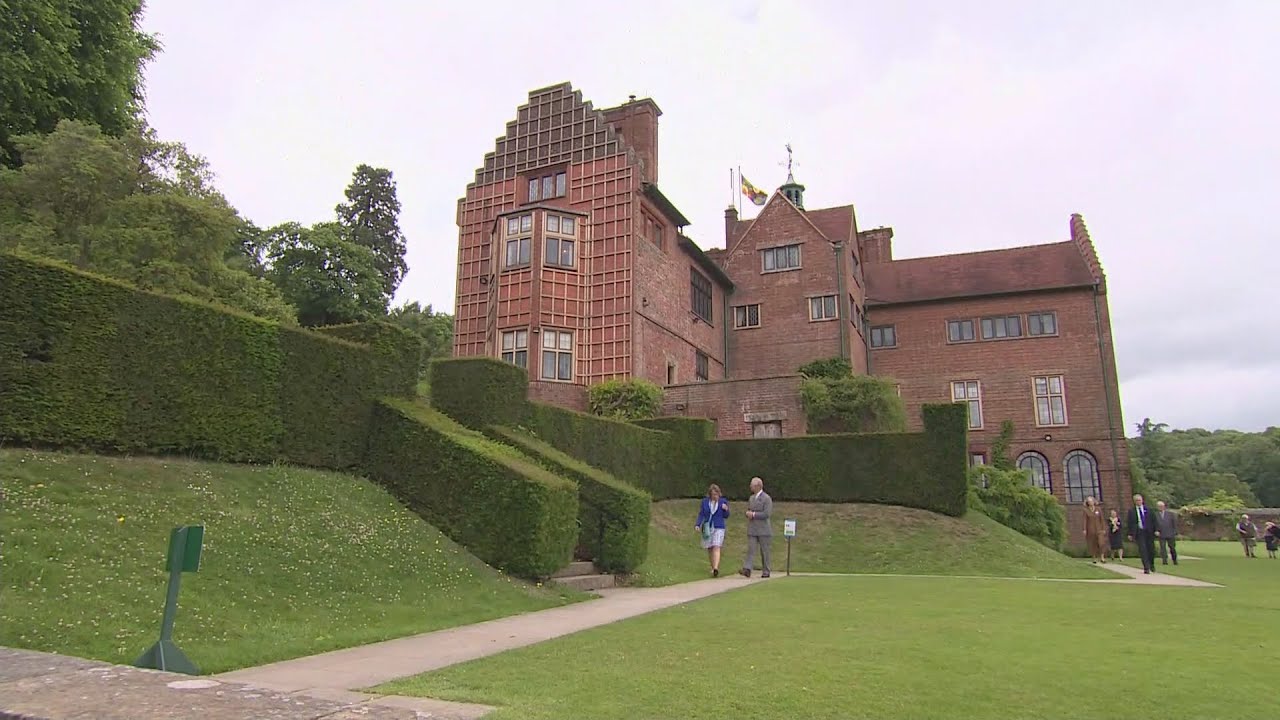 Prince Charles takes a tour around Sir Winston Churchill's former home