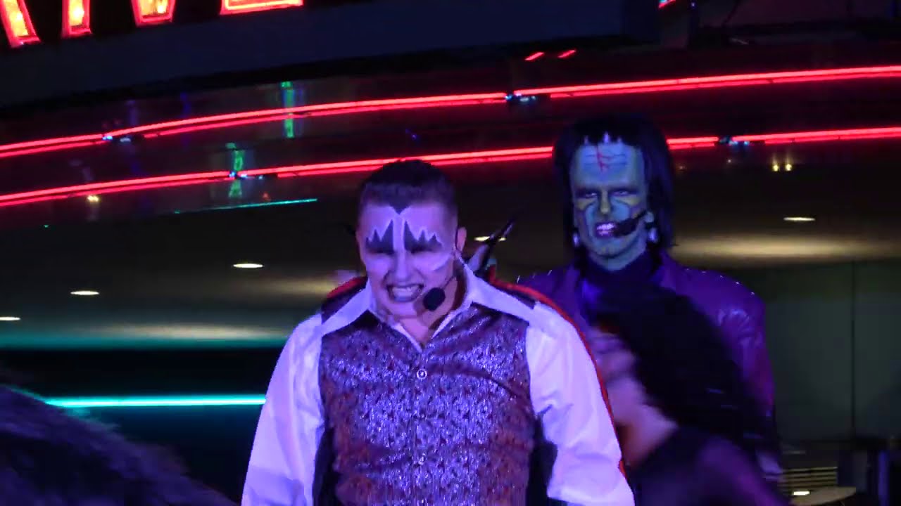 モンスターデダンス夜バージョン！ＹＭＣＡがいつもと違うビートルジュースのラタタダンス