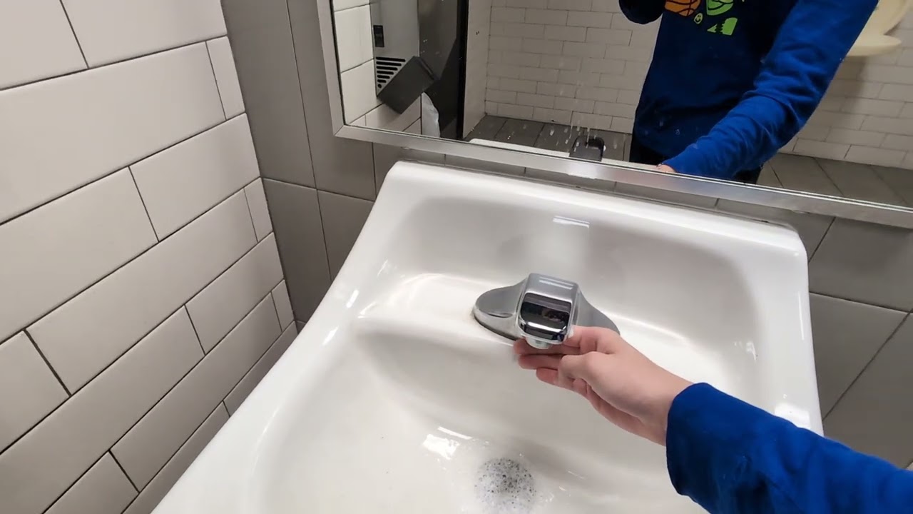 J341. 2021 Dyson Airblade V (3/3) | Fry's Marketplace, S Ellsworth Rd. | Queen Creek, AZ