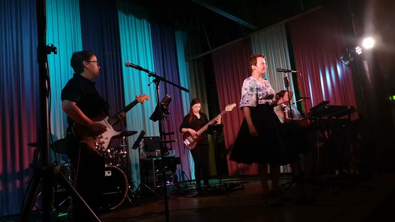 Neitoset - Yön huuma