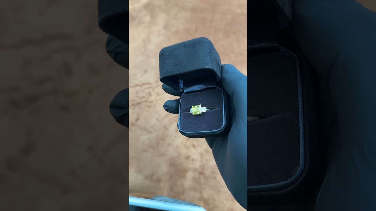 Diamond ring #diamond #engagementring #goldring