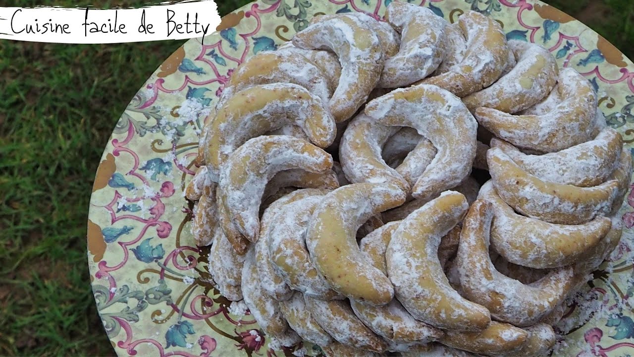 Le croissant « LAHLAL » Gâteaux traditionnels marocains | The croissant Traditional Moroccan cookies