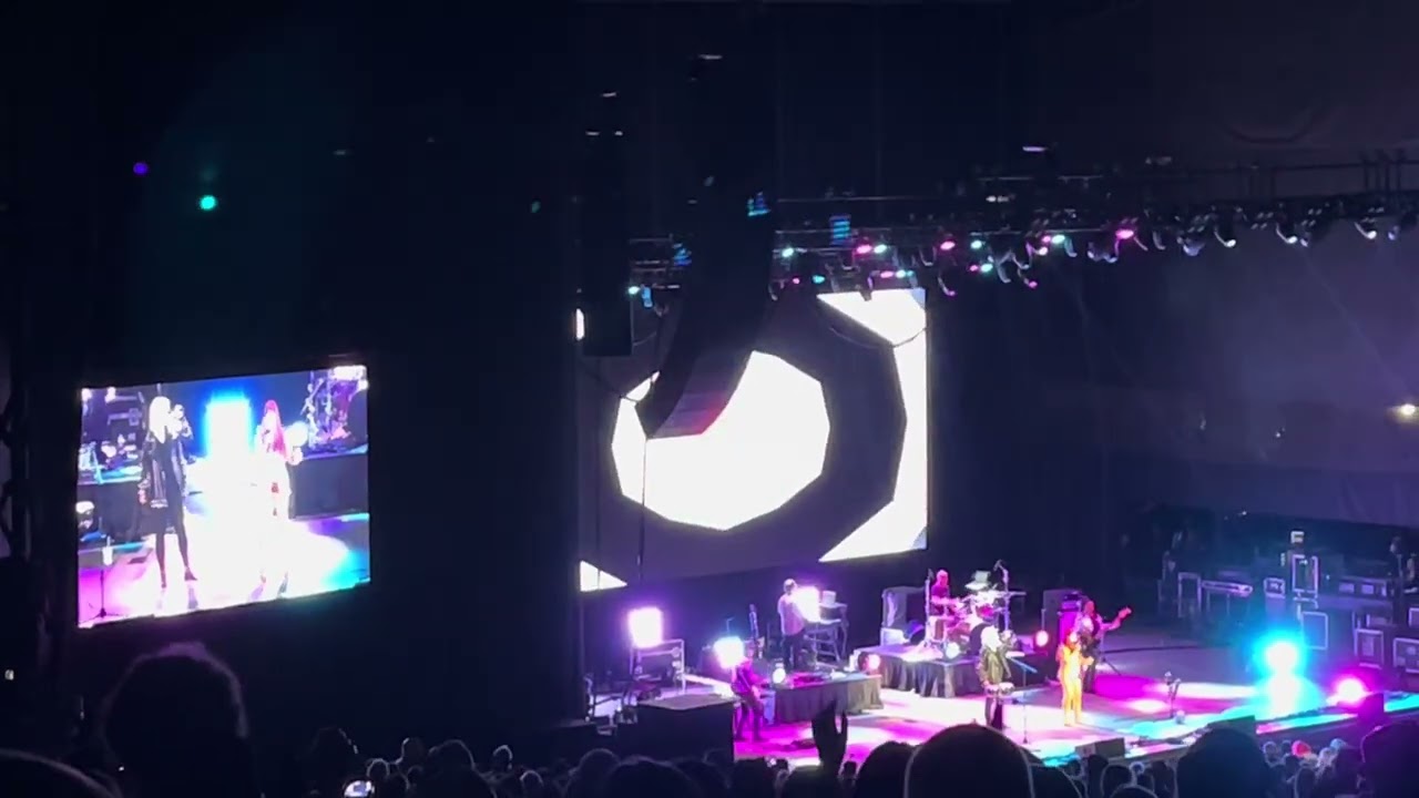 Roam - The B-52s @ Shoreline Amphitheatre in Mt. View, CA 10/16/2025