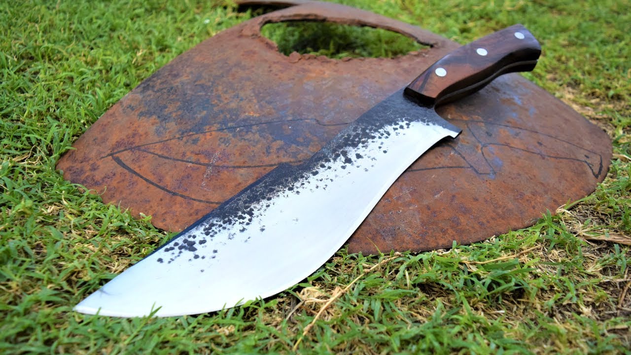 CUCHILLO de gran tamaño partiendo de un viejo DISCO DE ARADO//( PASO A PASO)