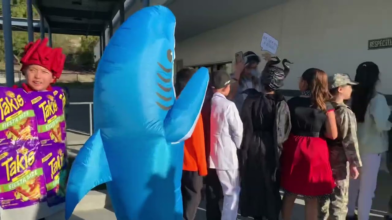 Collegewood Elementary School Halloween Parade 2022