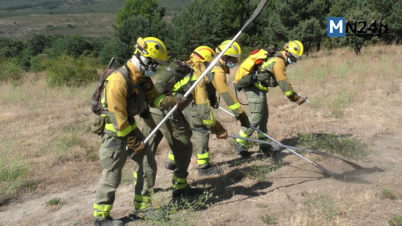 Cómo actúa una brigada helitransportada para sofocar un incendio