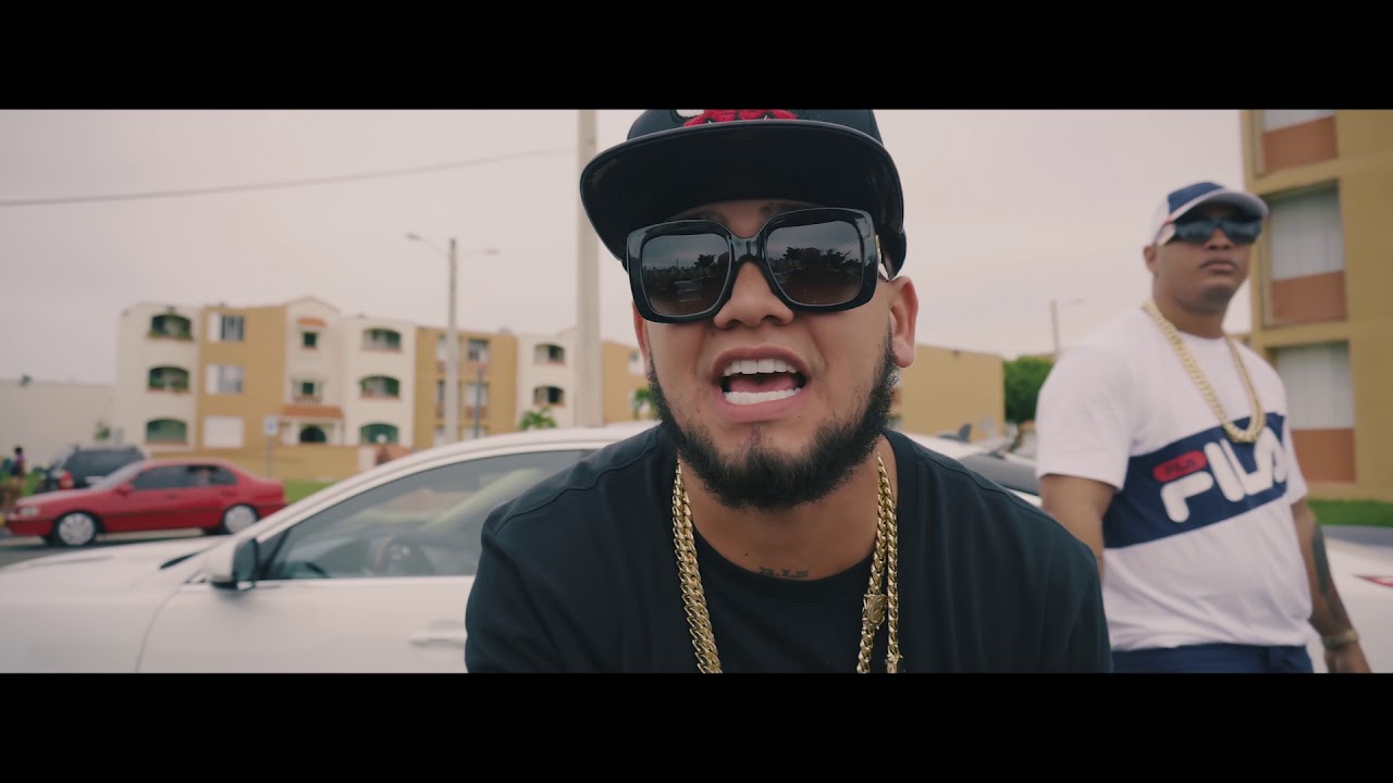 Kenyel ft Pacho El Antifeka- Plop Plop (Video Oficial)
