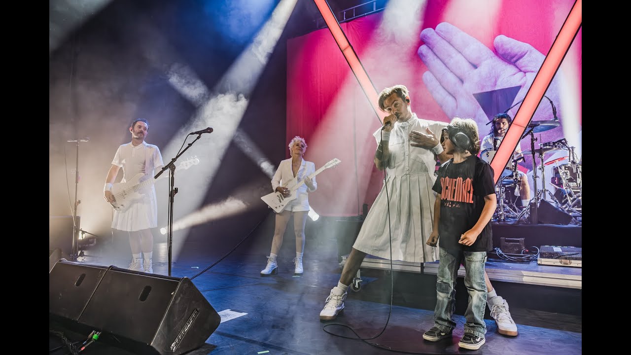 CACHEMIRE -  LA NUIT JE MENS -  au festival LANGUEDEROCK