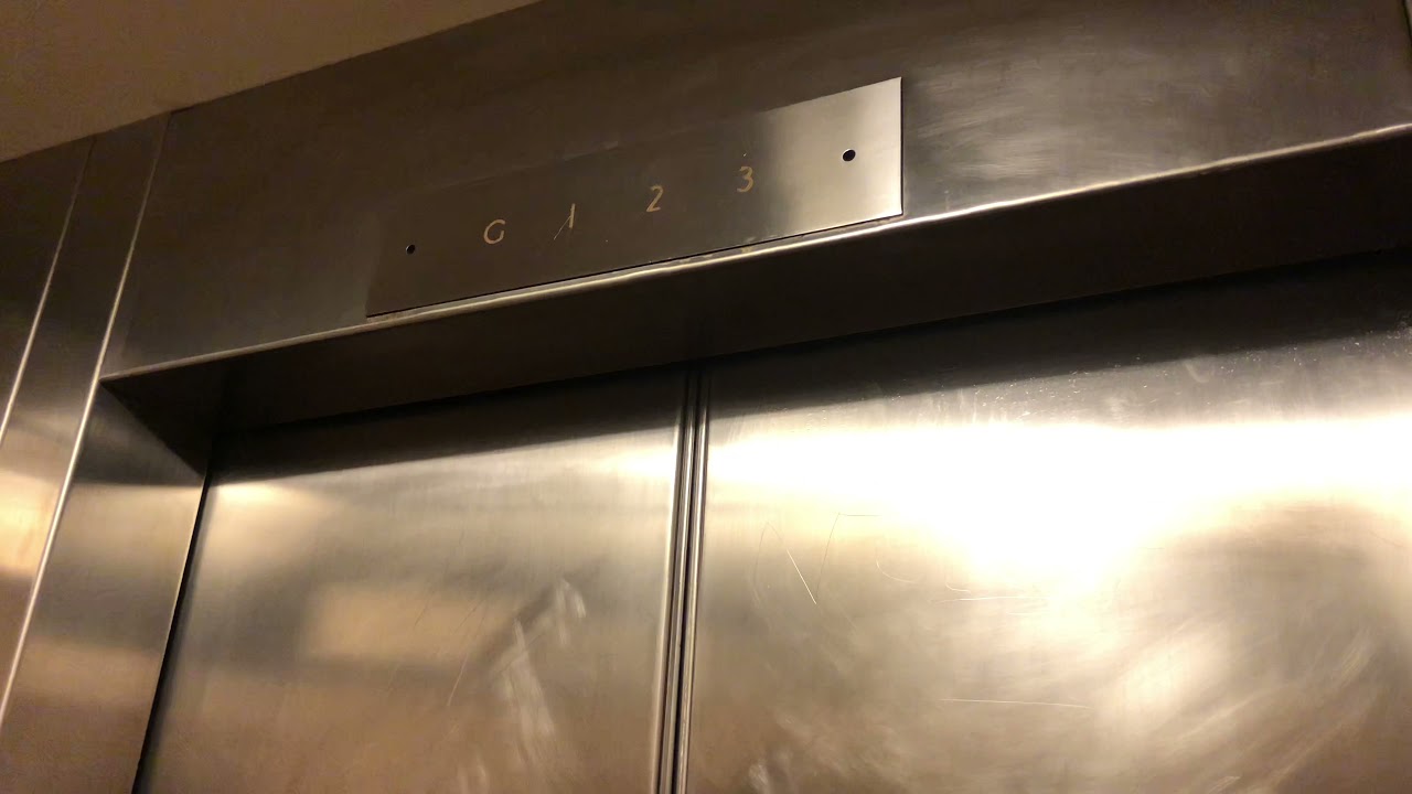 Never Seen Before! - Old 1971 Express Lift at the Broad Street Mall in Reading