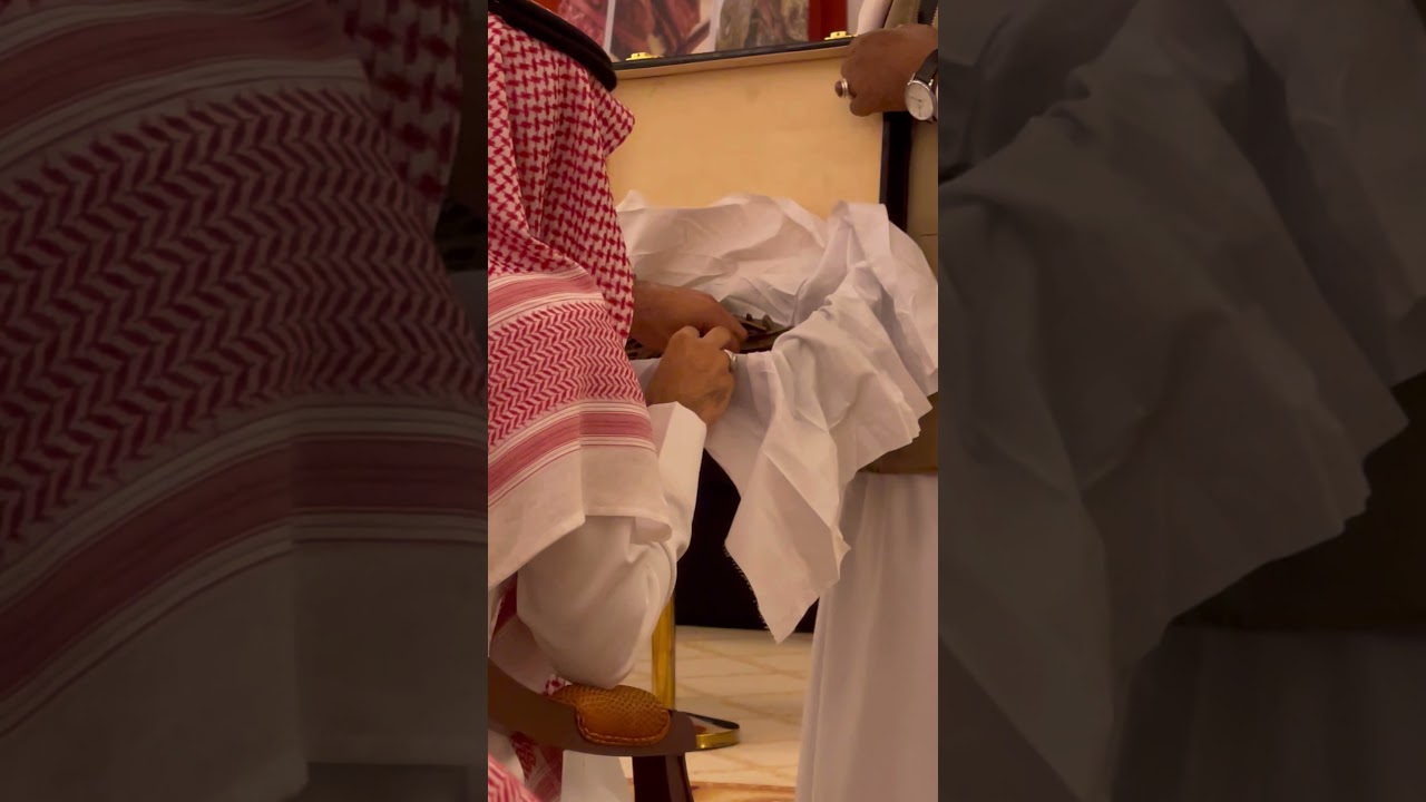 (الطيب الاصيل) مقاطع مزاد الـعــود والنوادر معرض العطور عبر العصور فندق الريتز كارلتون جده ٢٠٢١