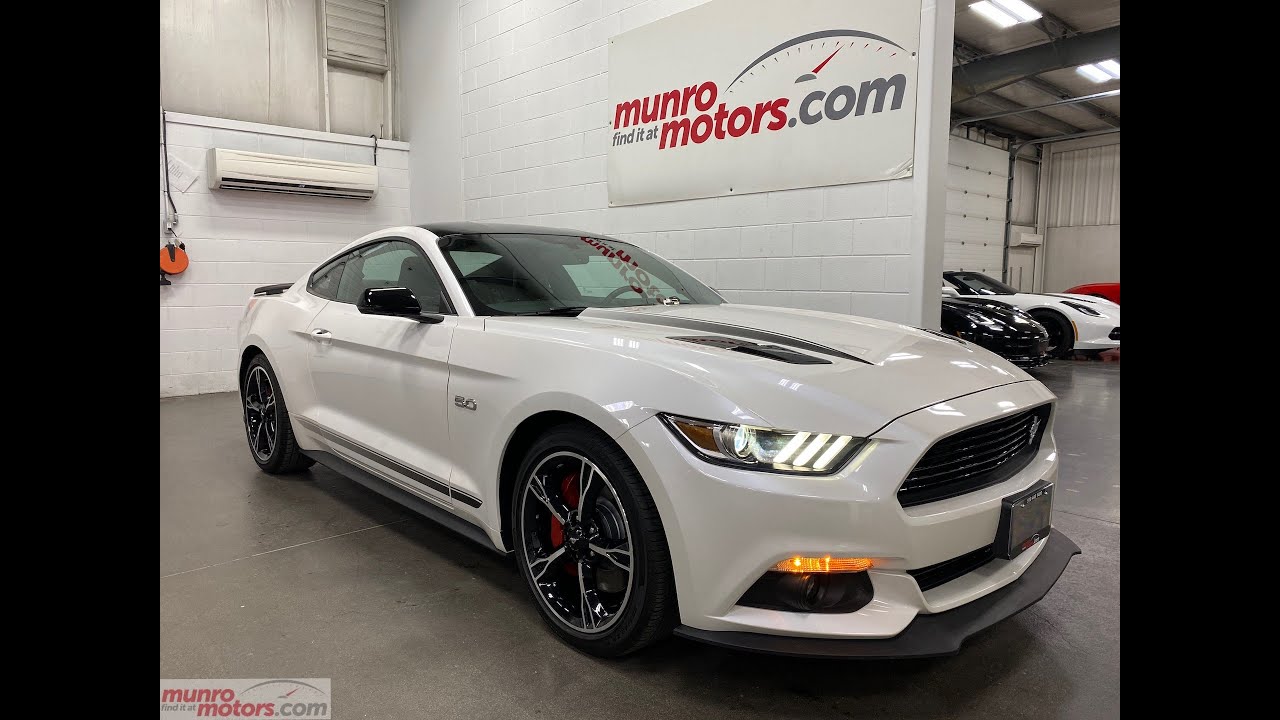 2017 Ford SOLDSOLDSOLDMustang GT California Special White Tricoat with just 23k kms! Munro Motors