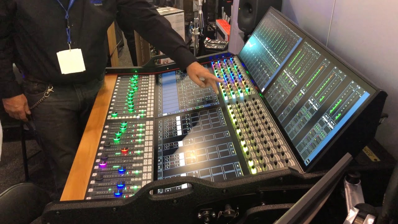 Stage Tec AVATUS demo in 10 Seconds