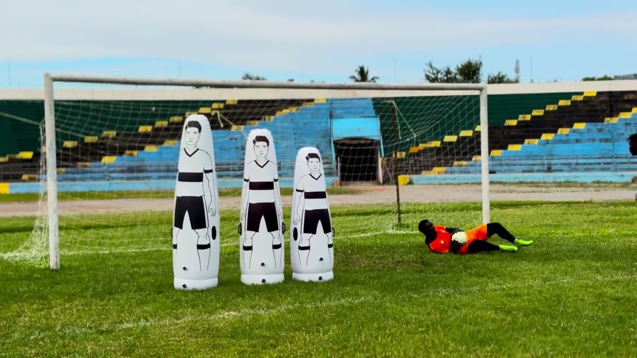Goal keeper training 