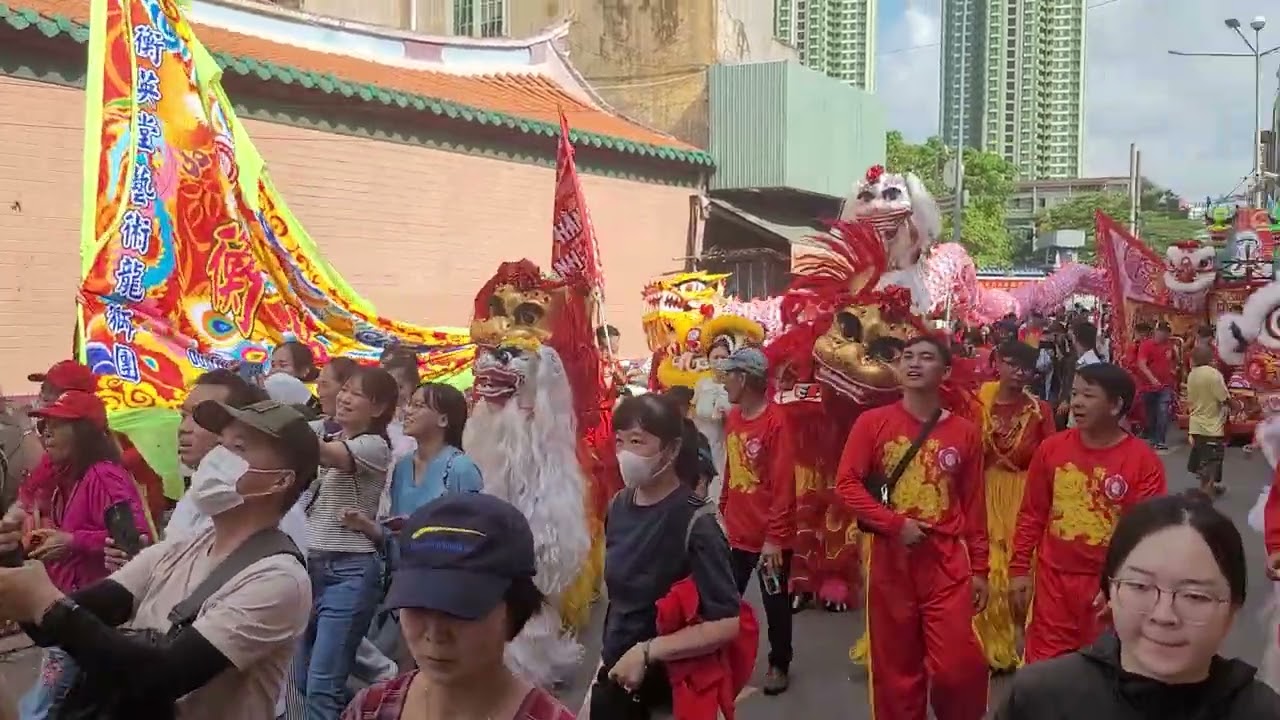 Lễ Nghinh Ông du Xuân 2026 đông nghịt nhưng chưa bao giờ nghe 1 câu văn tục, rất văn minh