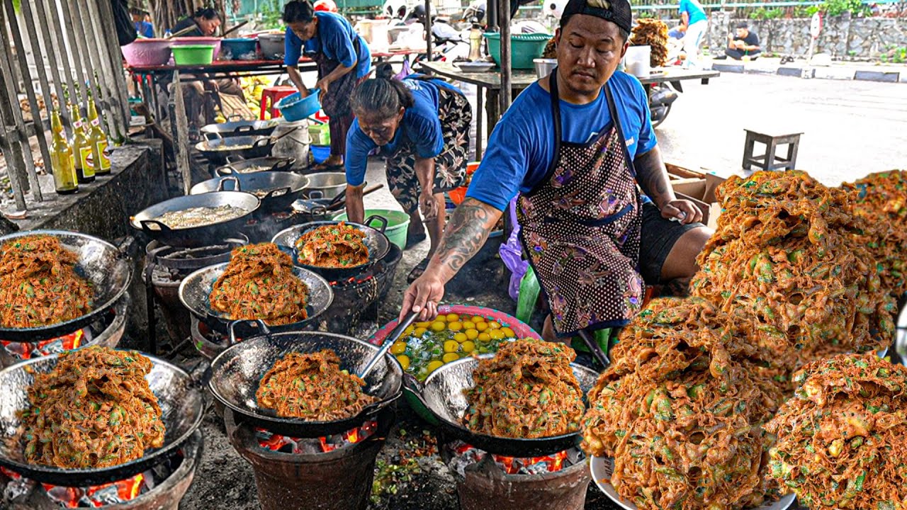 CUMA NASI TELUR TAPI ANTRIANNYA NONSTOP!!! PERNAH DI GARUK SATPOLPP SEKARANG TAMBAH VIRAL